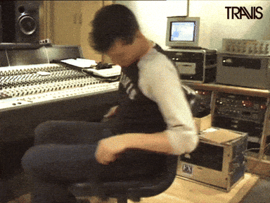 1758698079803.gif