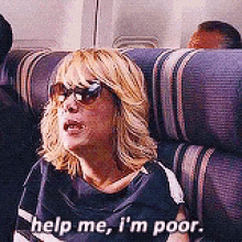 bridesmaids-help-me.gif