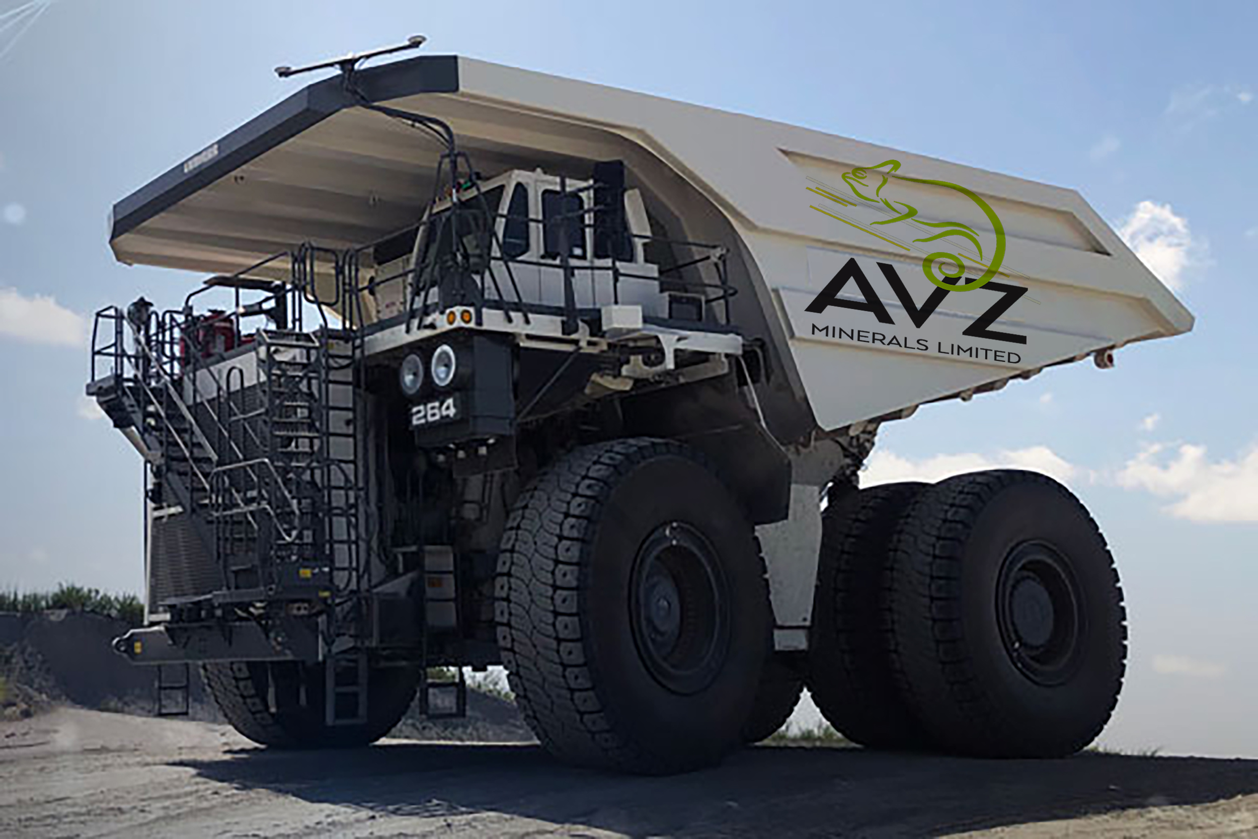 Fortescue_receives_massive_prototype_battery_system_designed_for_electric_mining_haul_truck.jpg