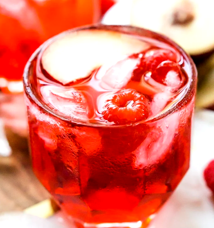 Red Russian Cocktail.png