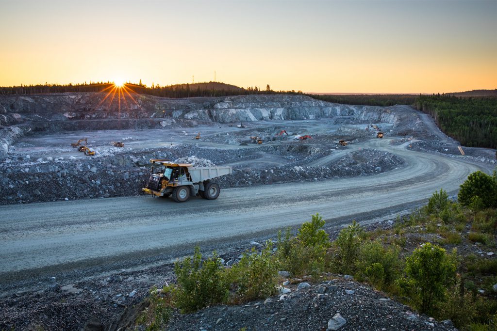 www.mining.com