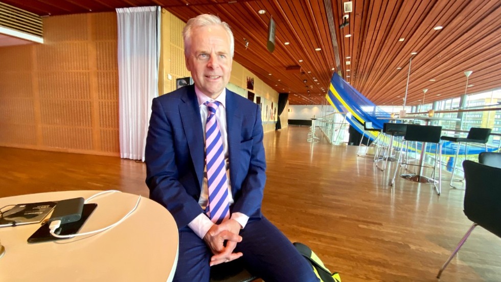 The reason why we are here now is mainly the connection to the mining industry. In addition, everyone wants to invest in sustainability today. Northern Sweden is very interesting there, says Lars Olof Nilsson, who works for the Finnish investment bank Evli.