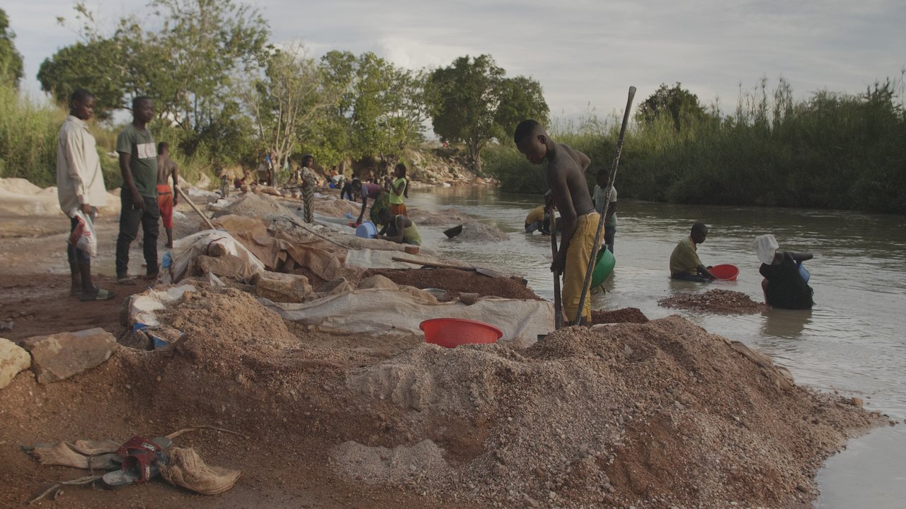 Artisianal miners in Manono DRC 2023