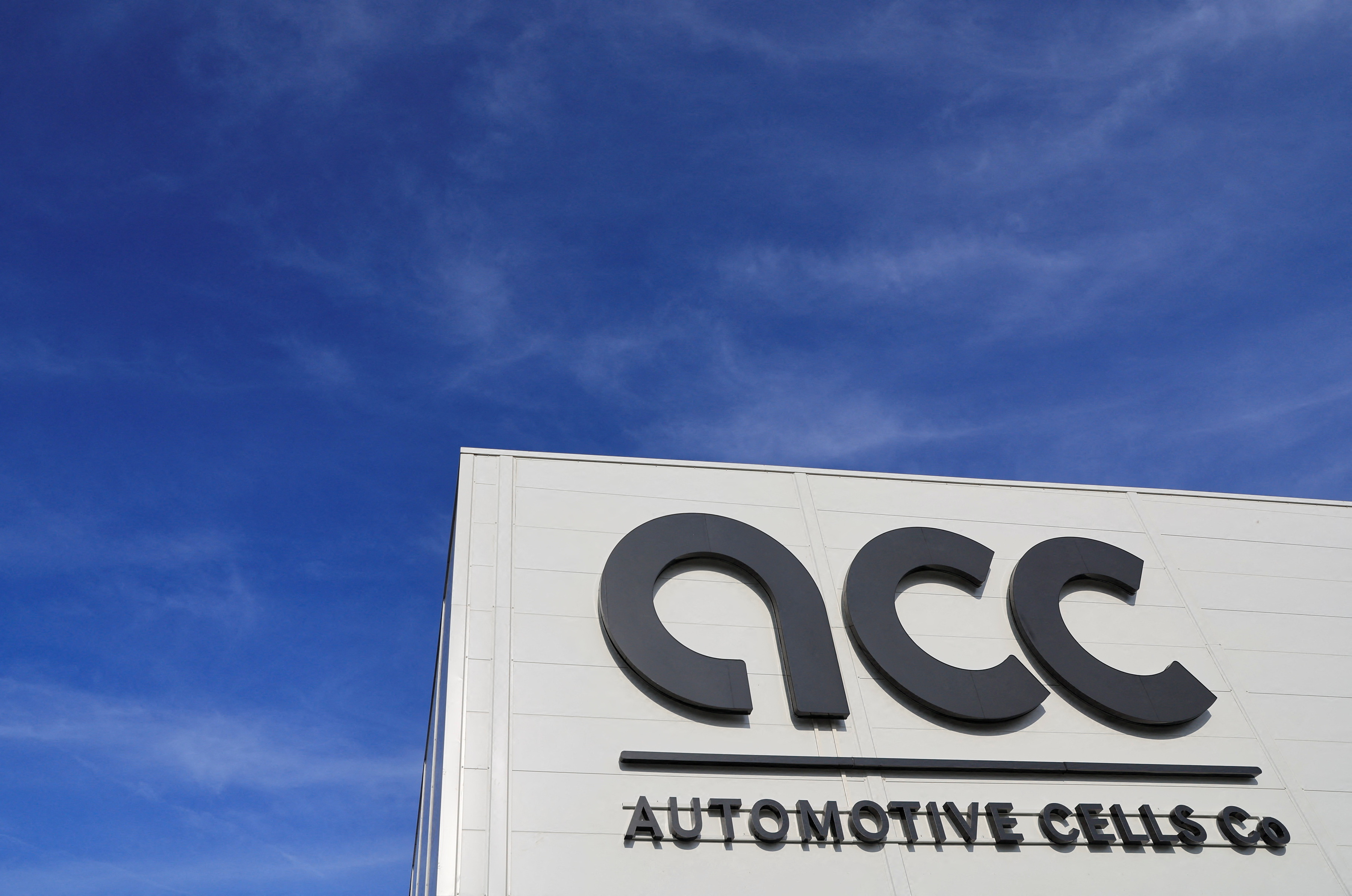 ACC inaugurates its gigafactory in northern France